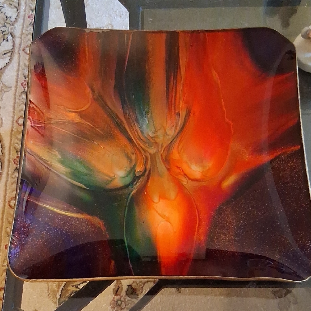 SEETUSEE GLASS AND LEATHER PLATE